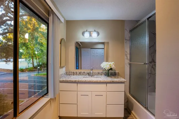 $249,900 | 18 Hillbrook Way, Pensacola, FL 32503