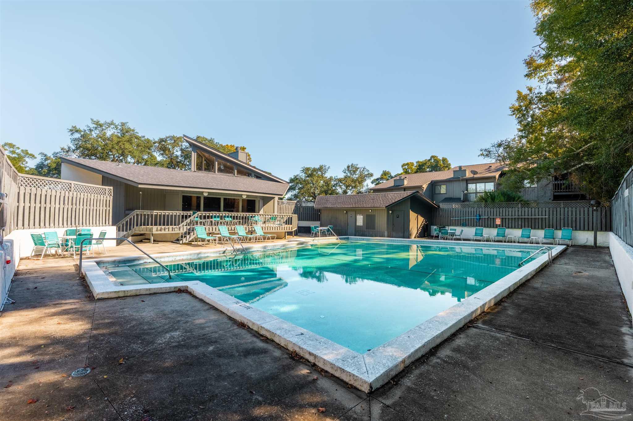 18 Hillbrook Way Pensacola, FL 32503 - Photo 38 of 43