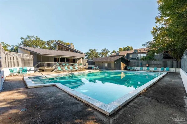 $249,900 | 18 Hillbrook Way, Pensacola, FL 32503