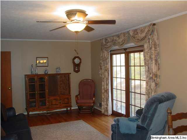 3914 Perkerson Drive Anniston, AL 36201 - Photo 3 of 31