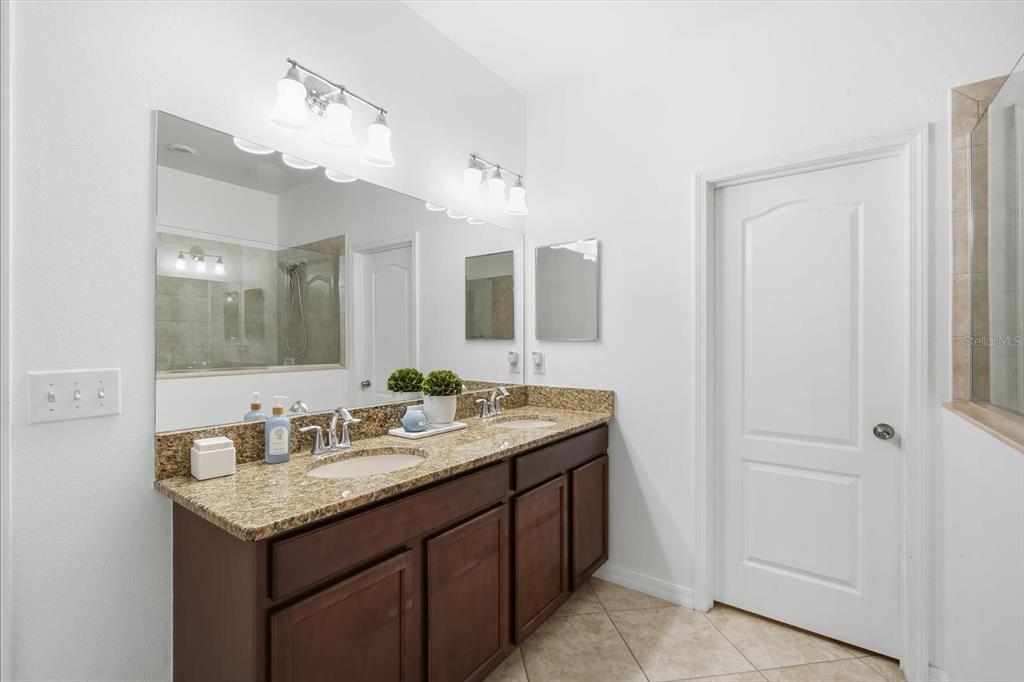 11604 Sunburst Marble Road Riverview, FL 33579 - Photo 18 of 39
