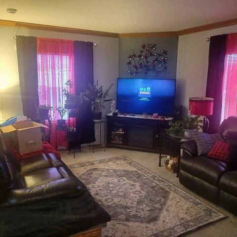2639 Lilac Lane Sycamore, IL 60178 - Photo 7 of 16 a living room with furniture
