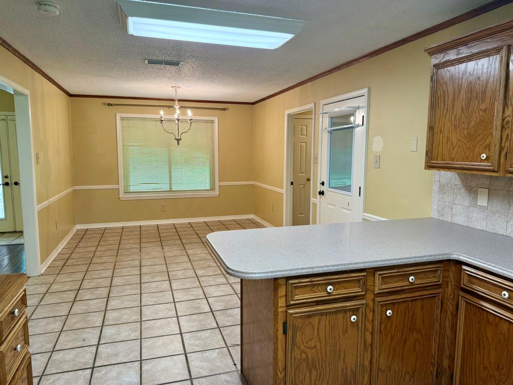 11535 Timber Ridge Drive Keithville, LA 71047 - Photo 6 of 39 a room with a sink and a window