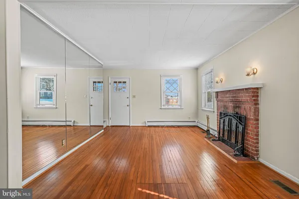 $389,000 | 7362 Montgomery Road, Elkridge, MD 21075