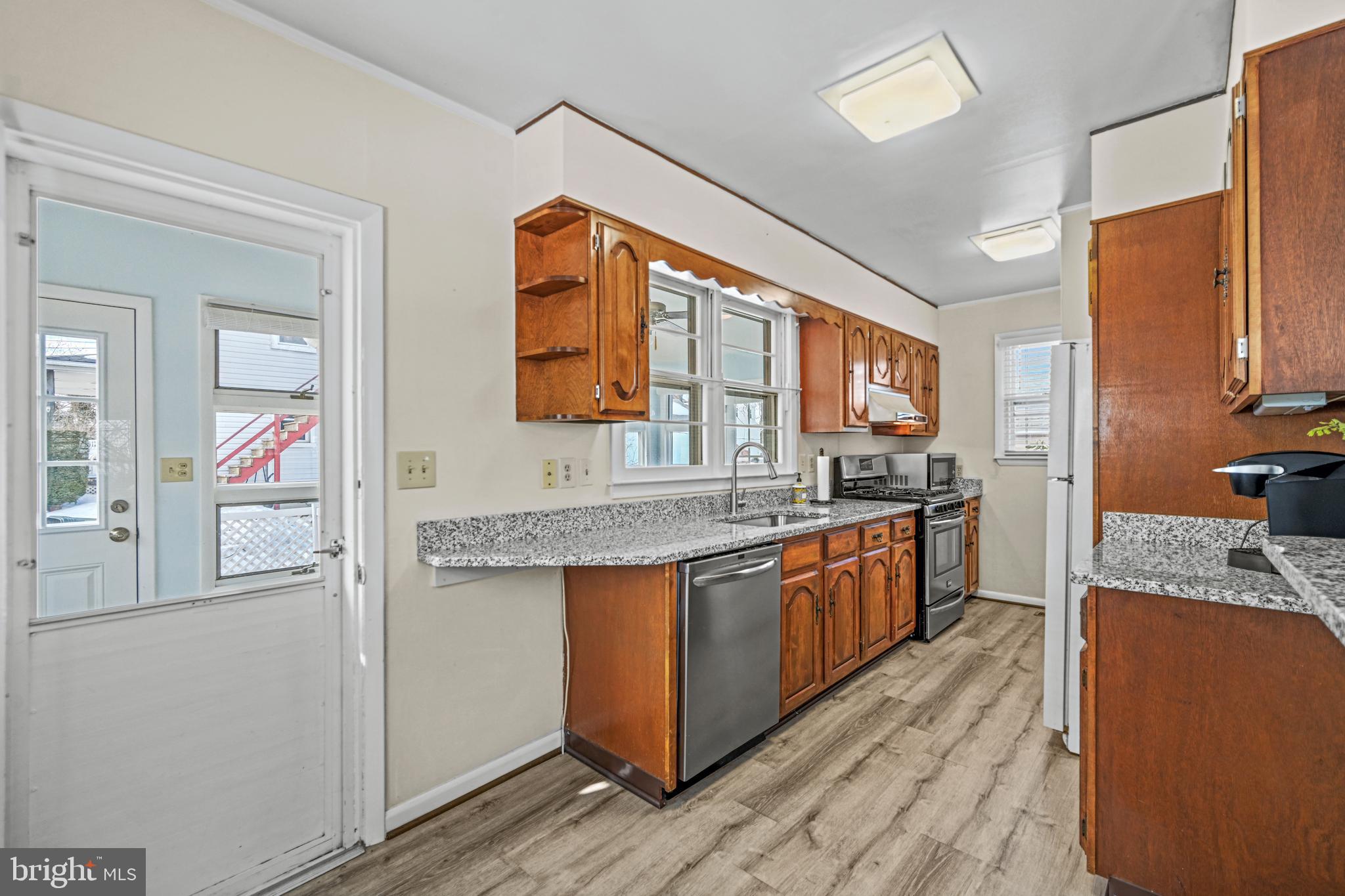 7362 Montgomery Road Elkridge, MD 21075 - Photo 18 of 39 Kitchen