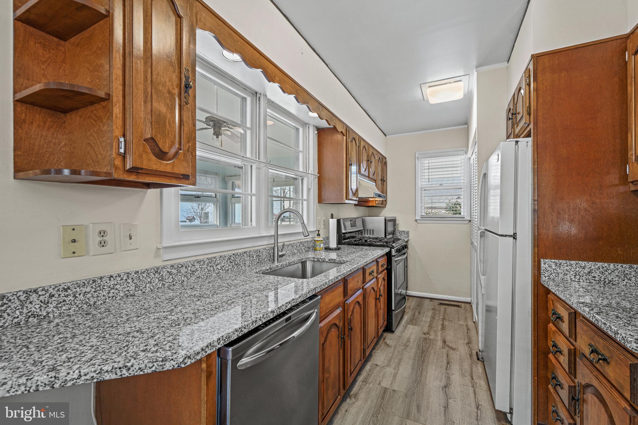7362 Montgomery Road Elkridge, MD 21075 - Photo 19 of 39 Kitchen