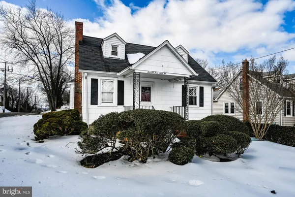 $389,000 | 7362 Montgomery Road, Elkridge, MD 21075