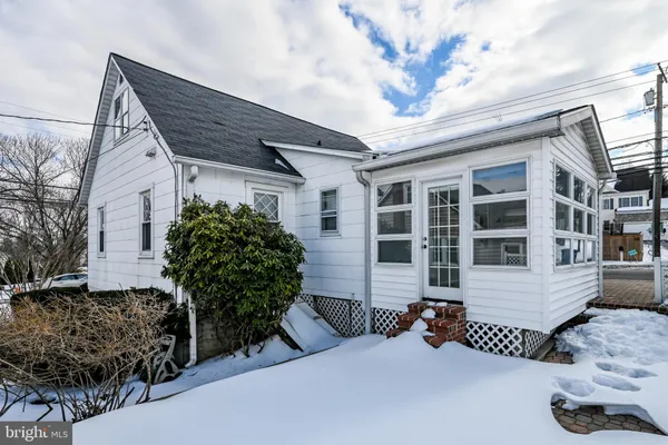 $389,000 | 7362 Montgomery Road, Elkridge, MD 21075