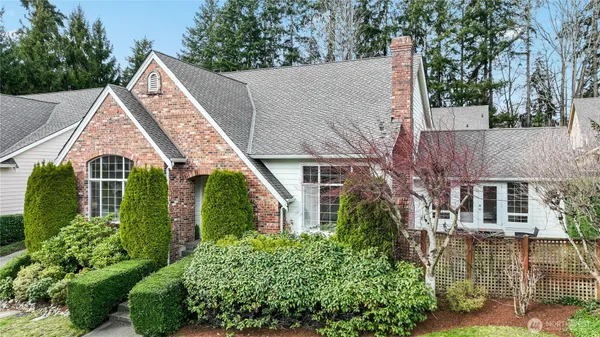 $2,400,000 | 13428 Northeast 12th Place, Bellevue, WA 98005