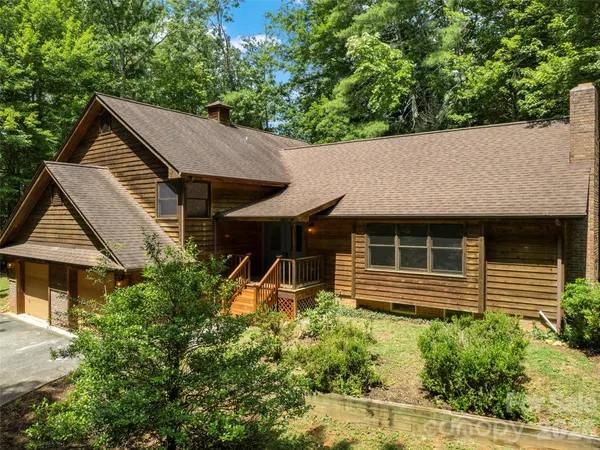 $725,000 | 11 Tree Top Drive, Arden, NC 28704