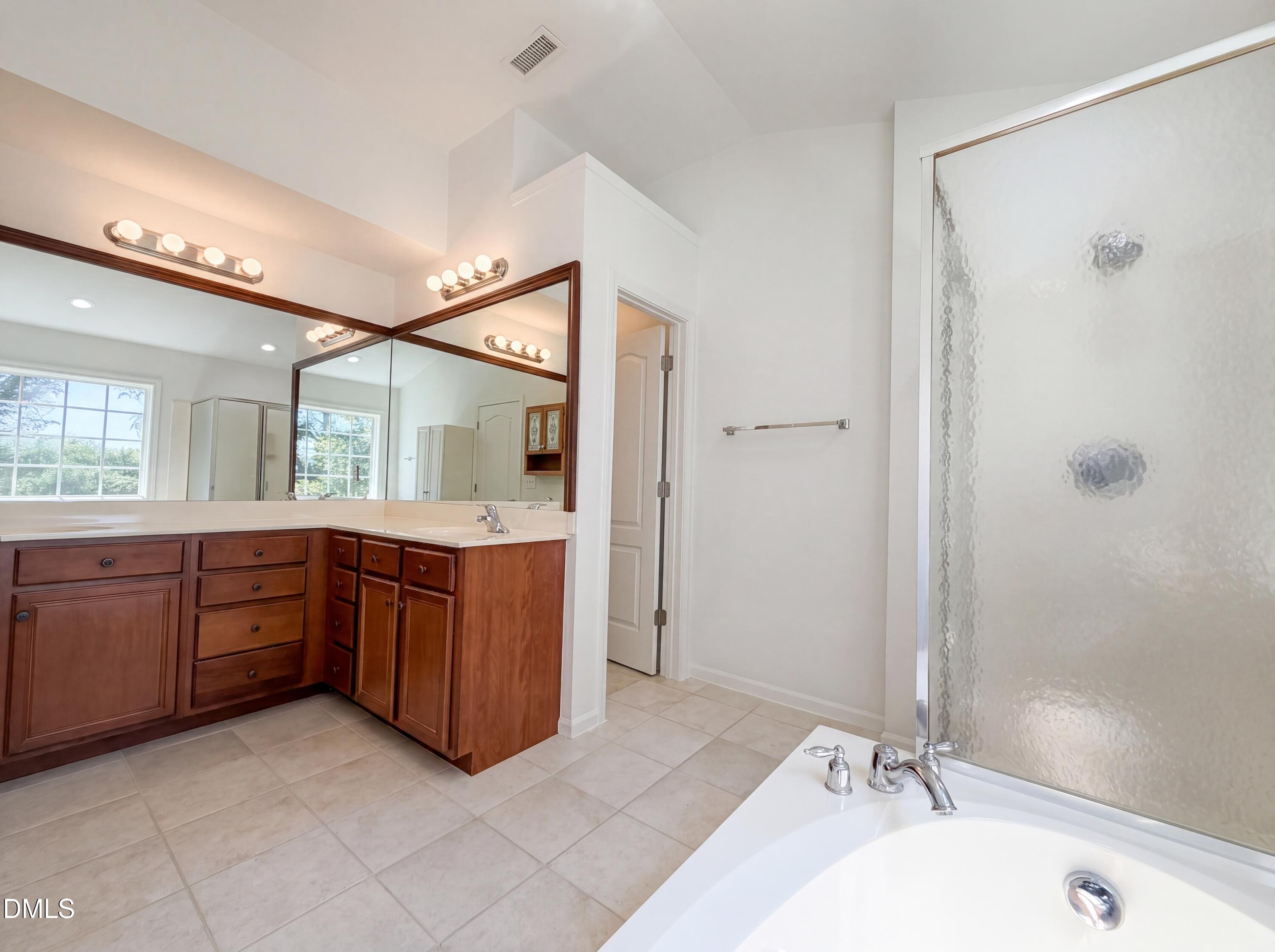 3064 Imperial Oaks Drive Raleigh, NC 27614 - Photo 13 of 21 listing_12