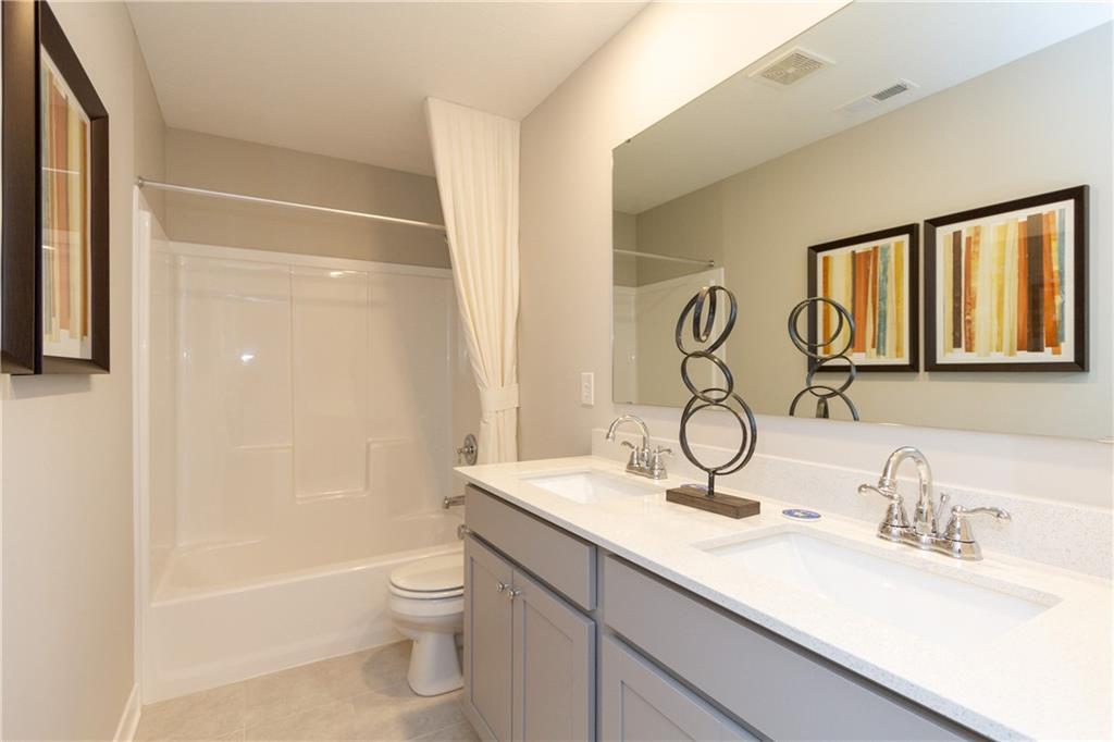 7114 Sayers Road Indianapolis, IN 46259 - Photo 13 of 25 Gallery Image 13