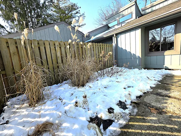 $214,900 | 148 Sugarwood Lane, Avon, IN 46123