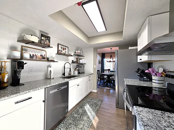 $214,900 | 148 Sugarwood Lane, Avon, IN 46123