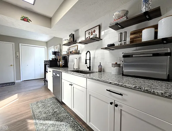 $214,900 | 148 Sugarwood Lane, Avon, IN 46123