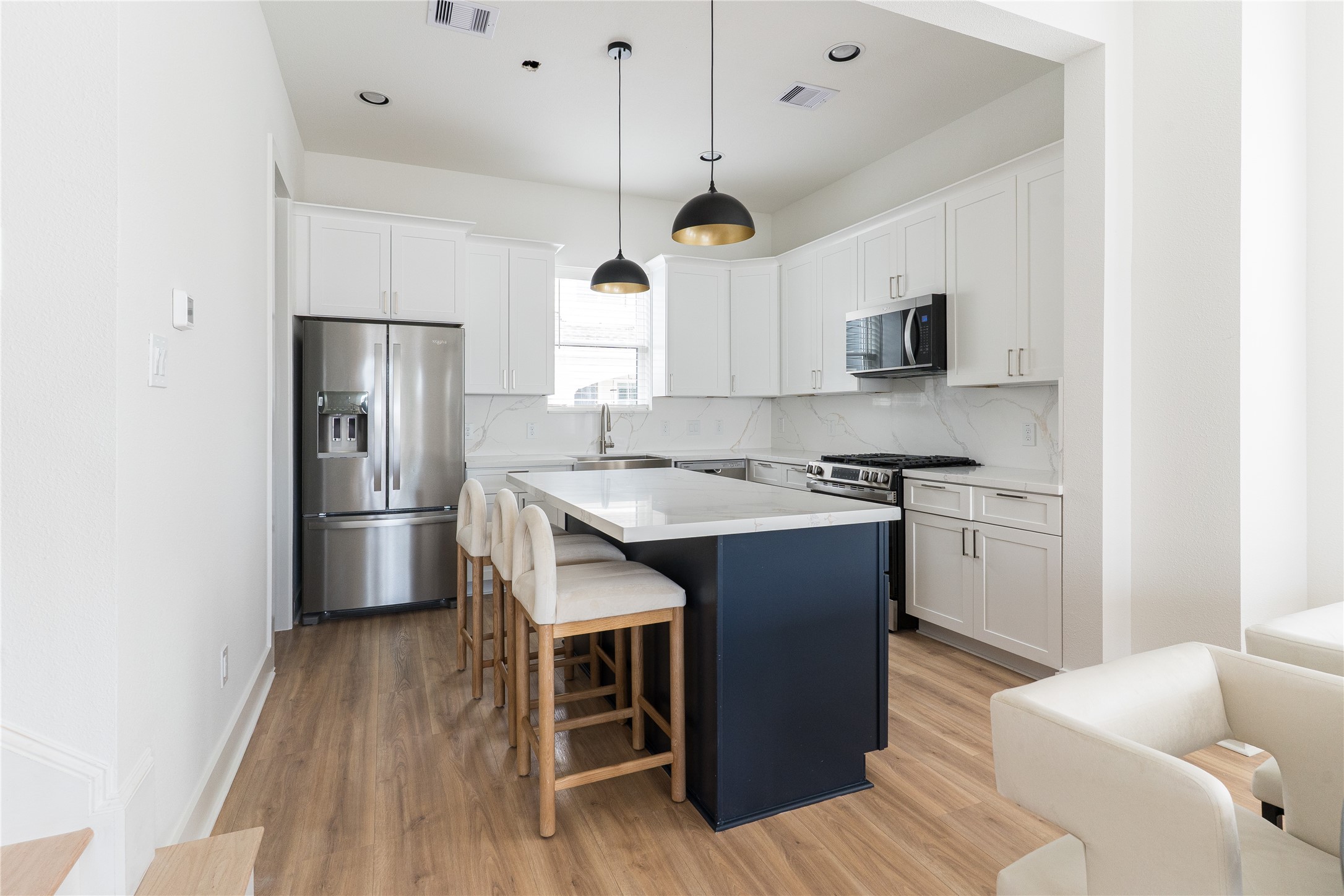 2426 Ella Boulevard Houston, TX 77008 - Photo 18 of 47