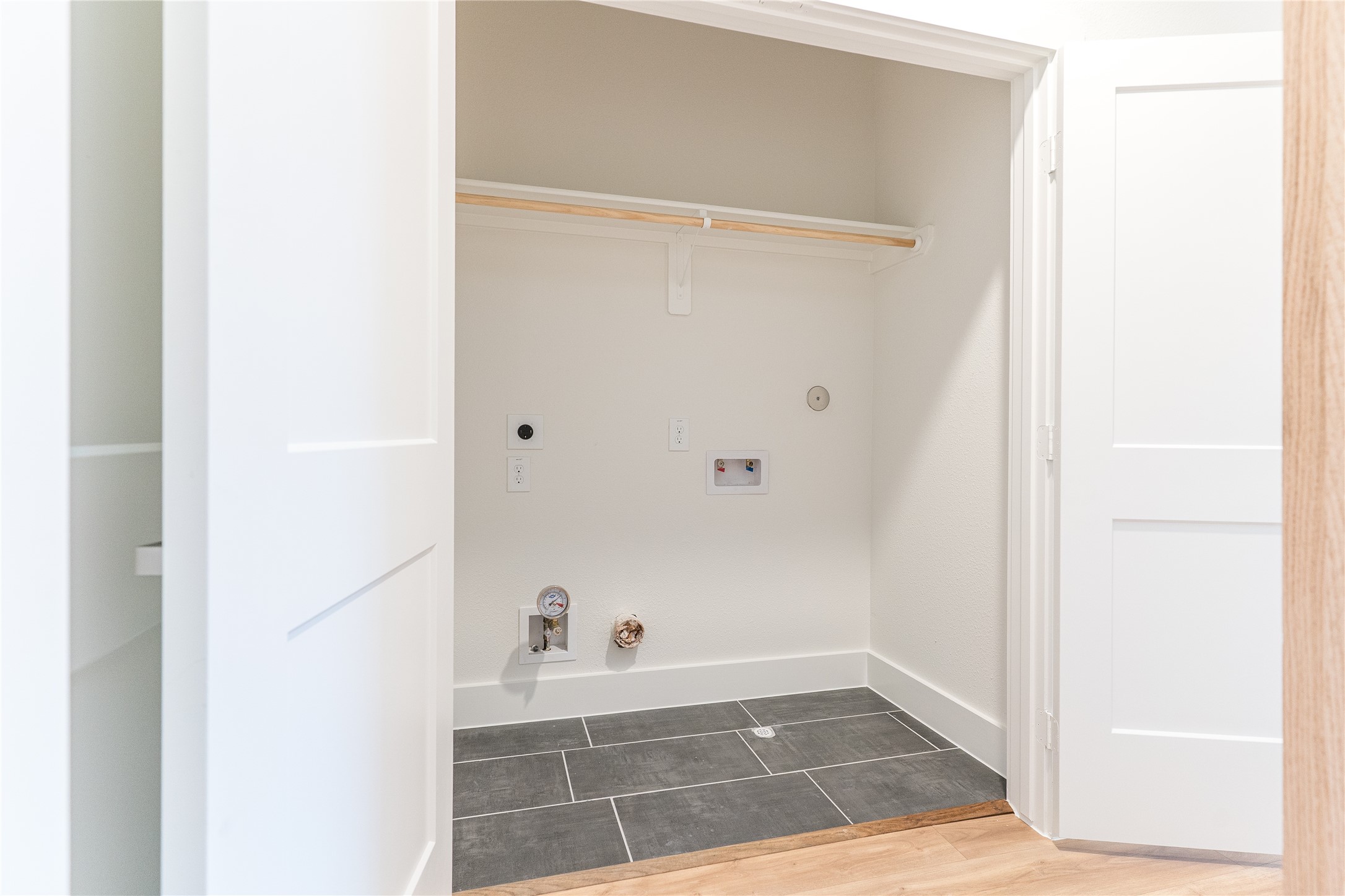 2426 Ella Boulevard Houston, TX 77008 - Photo 33 of 47