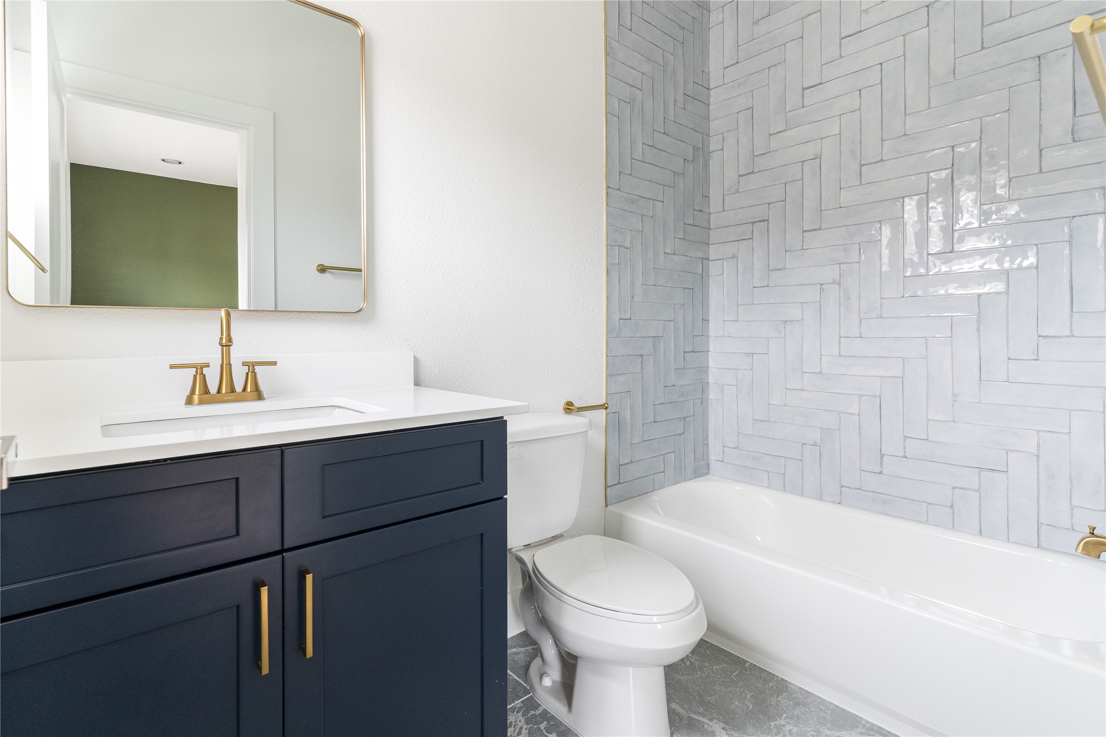 2426 Ella Boulevard Houston, TX 77008 - Photo 37 of 47