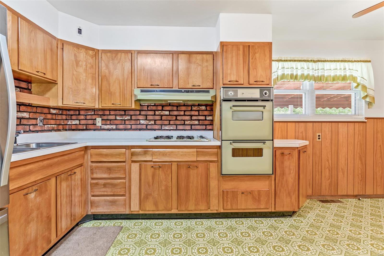 10852 Mueller Road St. Louis, MO 63123 - Photo 2 of 8 Gallery Image 2