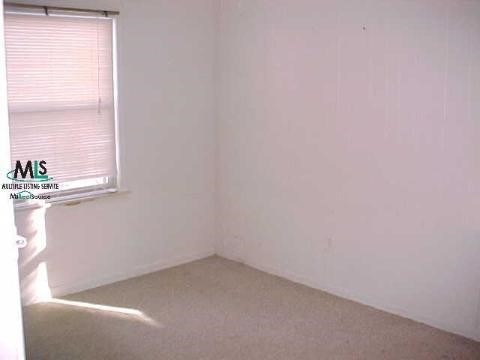 7278 Anna Warren, MI 48092 - Photo 9 of 12 133755-8.JPG