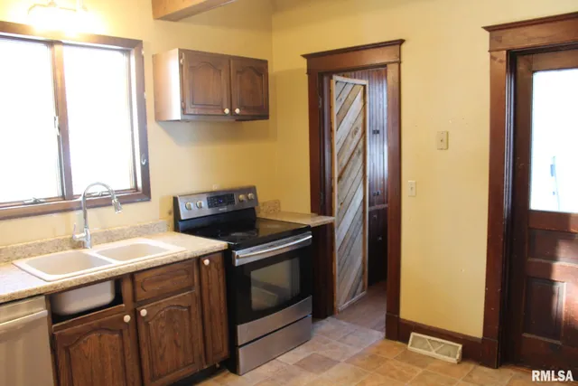 $124,900 | 410 East North Street, Cambridge, IL 61238