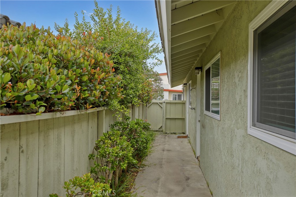 4841 Island View Street Oxnard, CA 93035 - Photo 15 of 23