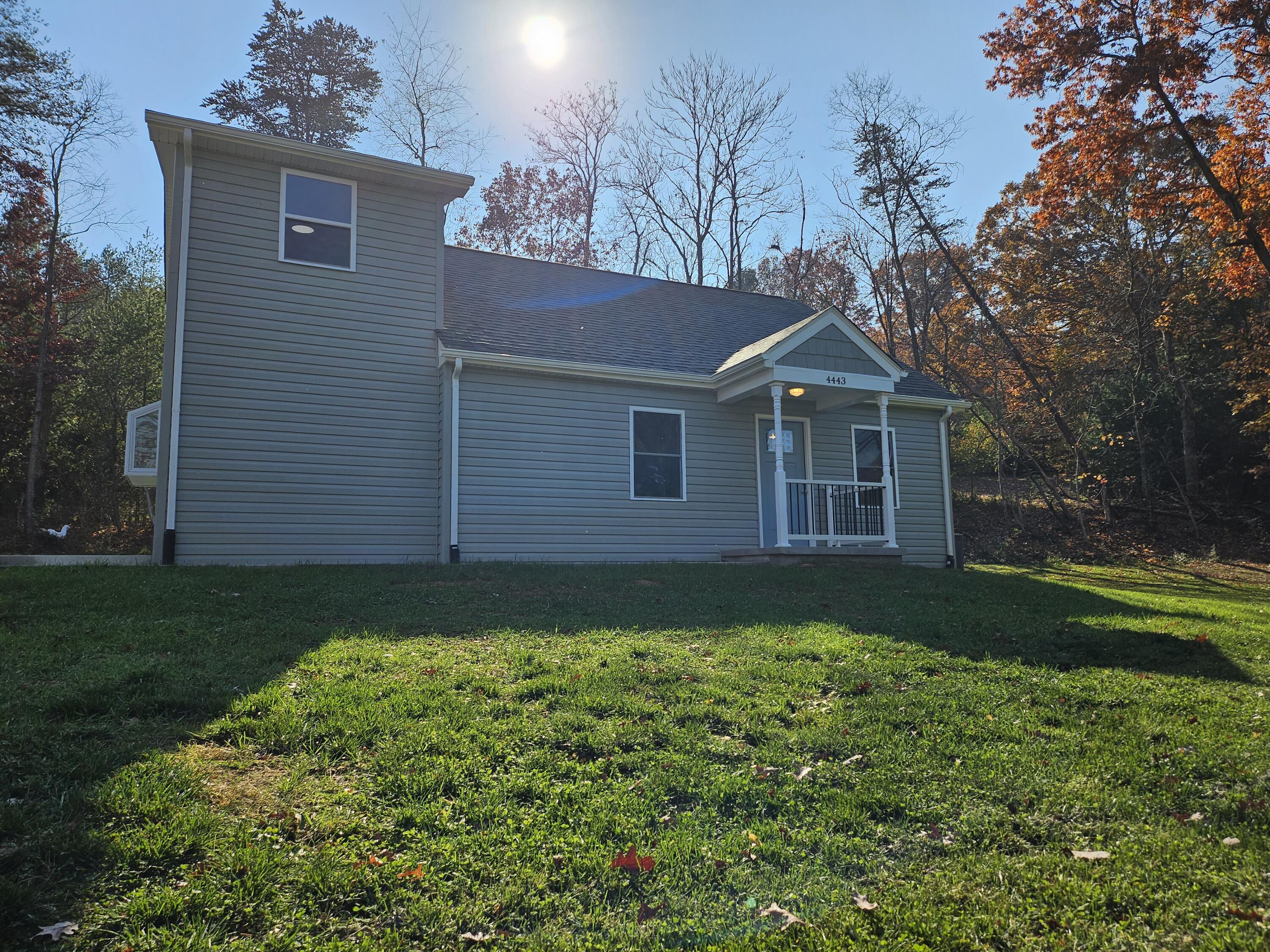 4443 Keefer Road Roanoke, VA 24018 - Photo 26 of 26 a backyard of a house with lots of green space