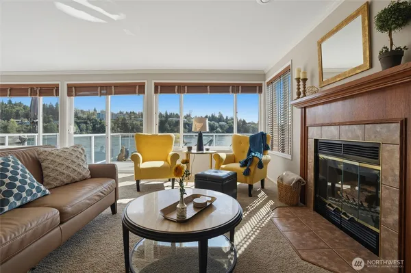 $444,000 | 1610 Park Avenue, Unit D3, Bremerton, WA 98337