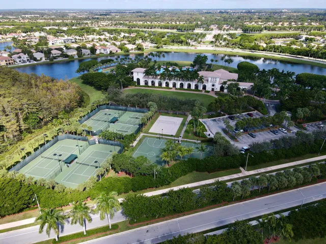 $1,050,000 | 3111 Hamblin Way, Wellington, FL 33414