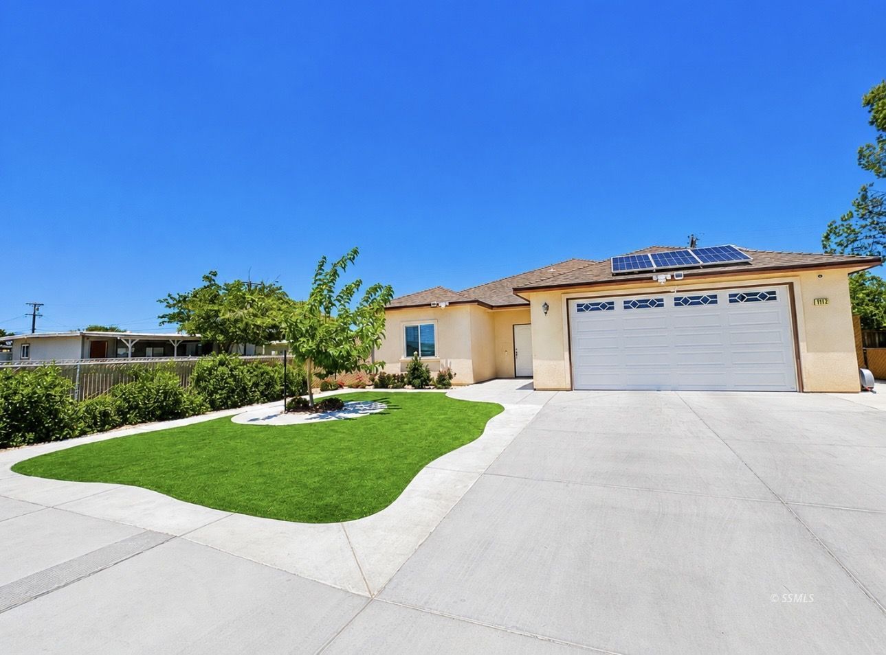 1012 West Coronado Avenue Ridgecrest, CA 93555 - Photo 2 of 30