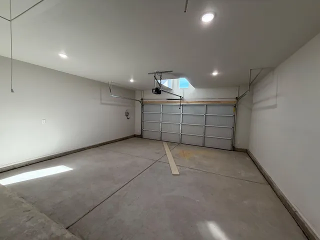 a view of a garage