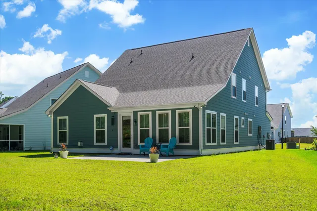 $525,000 | 428 Eagleview Drive, Moncks Corner, SC 29461