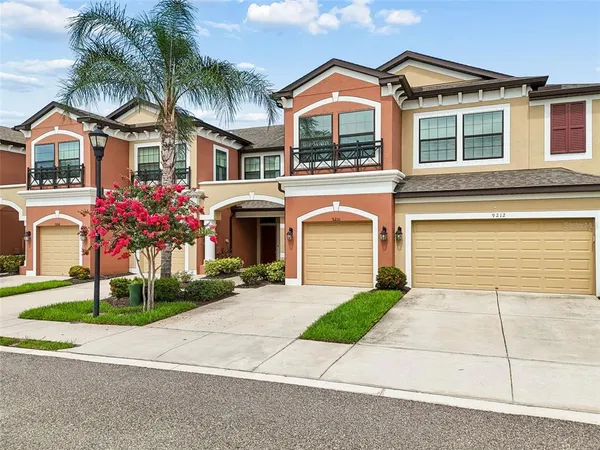 $2,975 | 9210 Fox Sparrow Road, Tampa, FL 33626