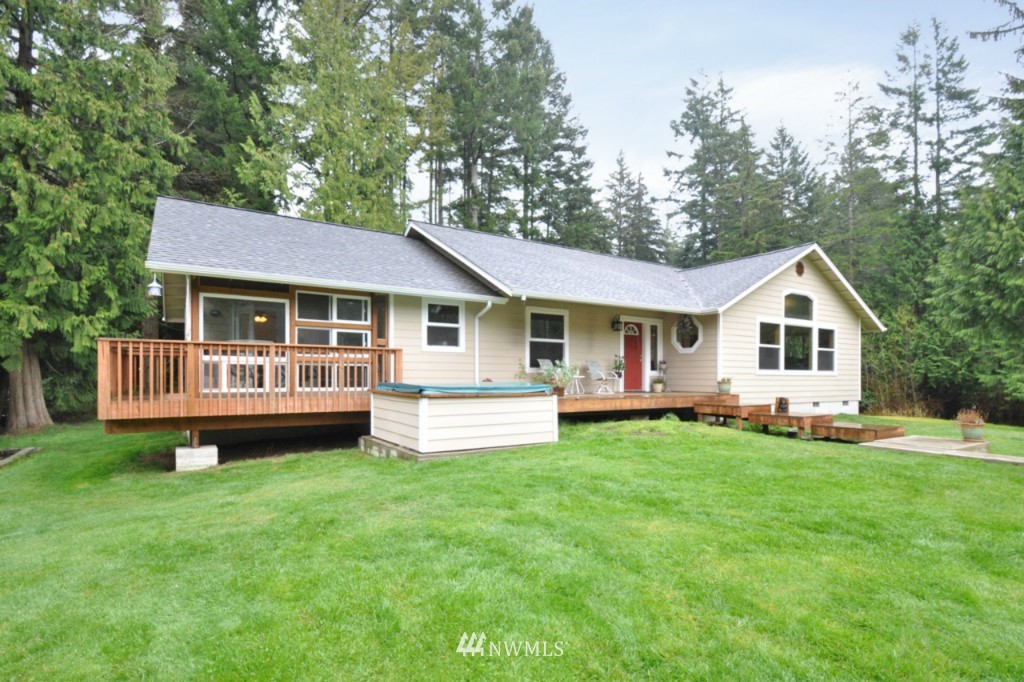 5725 Southeast Alpine Road Olalla, WA 98359 - Photo 1 of 15 Gallery Image 1