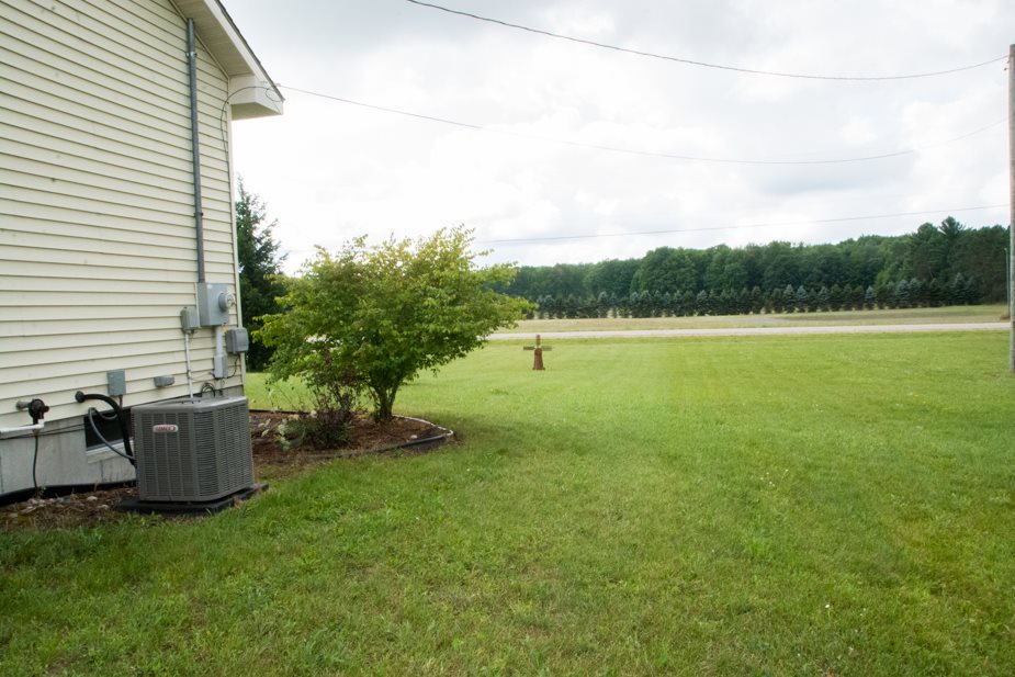 5301 Sparling Road Kingsley, MI 49649 - Photo 47 of 48 1837102-46.JPG