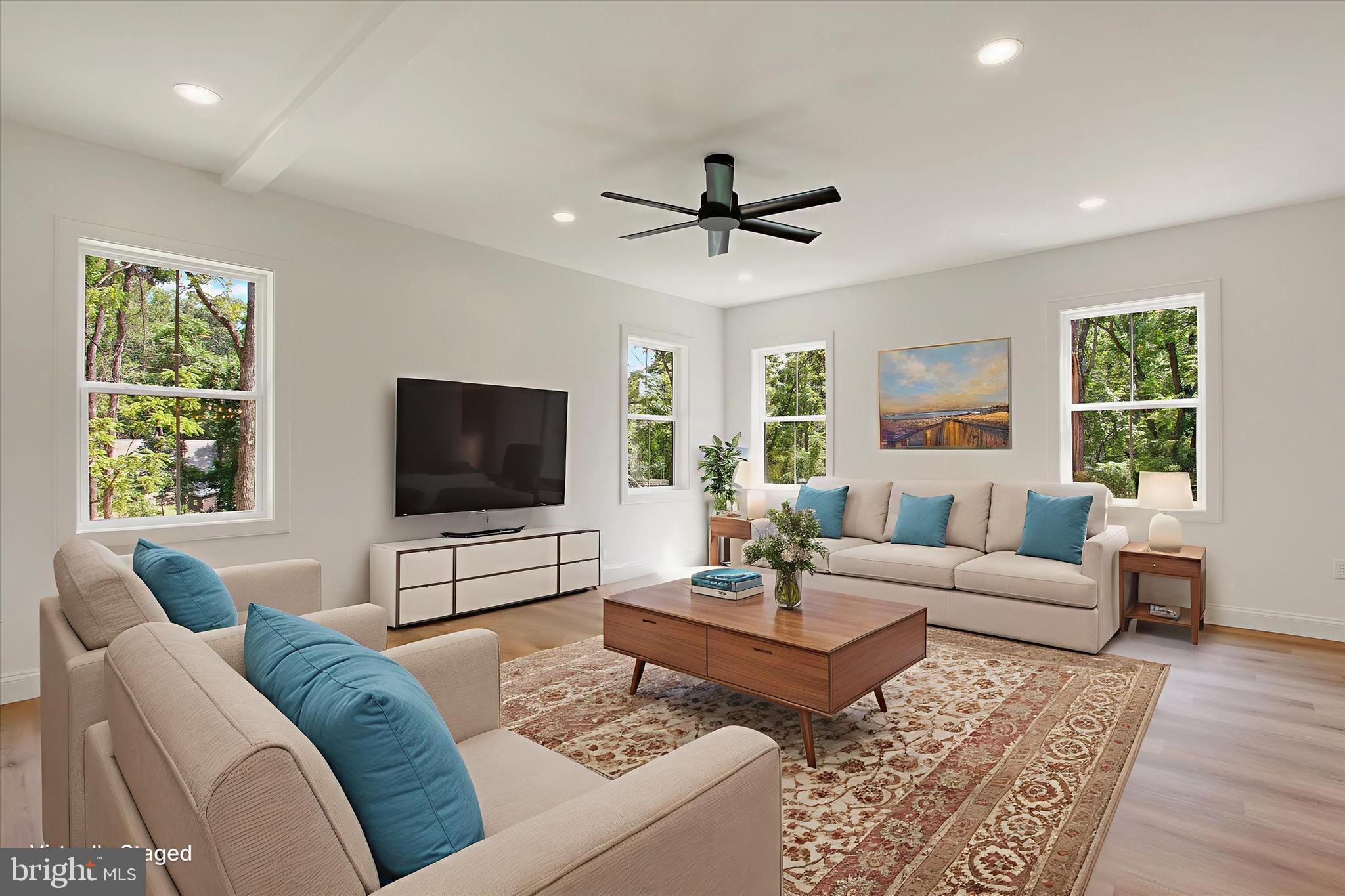 3 Possum Trail Fairfield, PA 17320 - Photo 11 of 41 Virtual Staging in Living Room