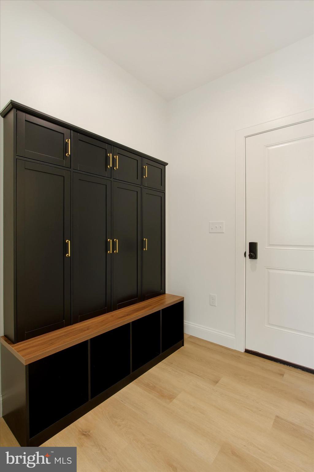 3 Possum Trail Fairfield, PA 17320 - Photo 24 of 41 Mudroom off of Garage