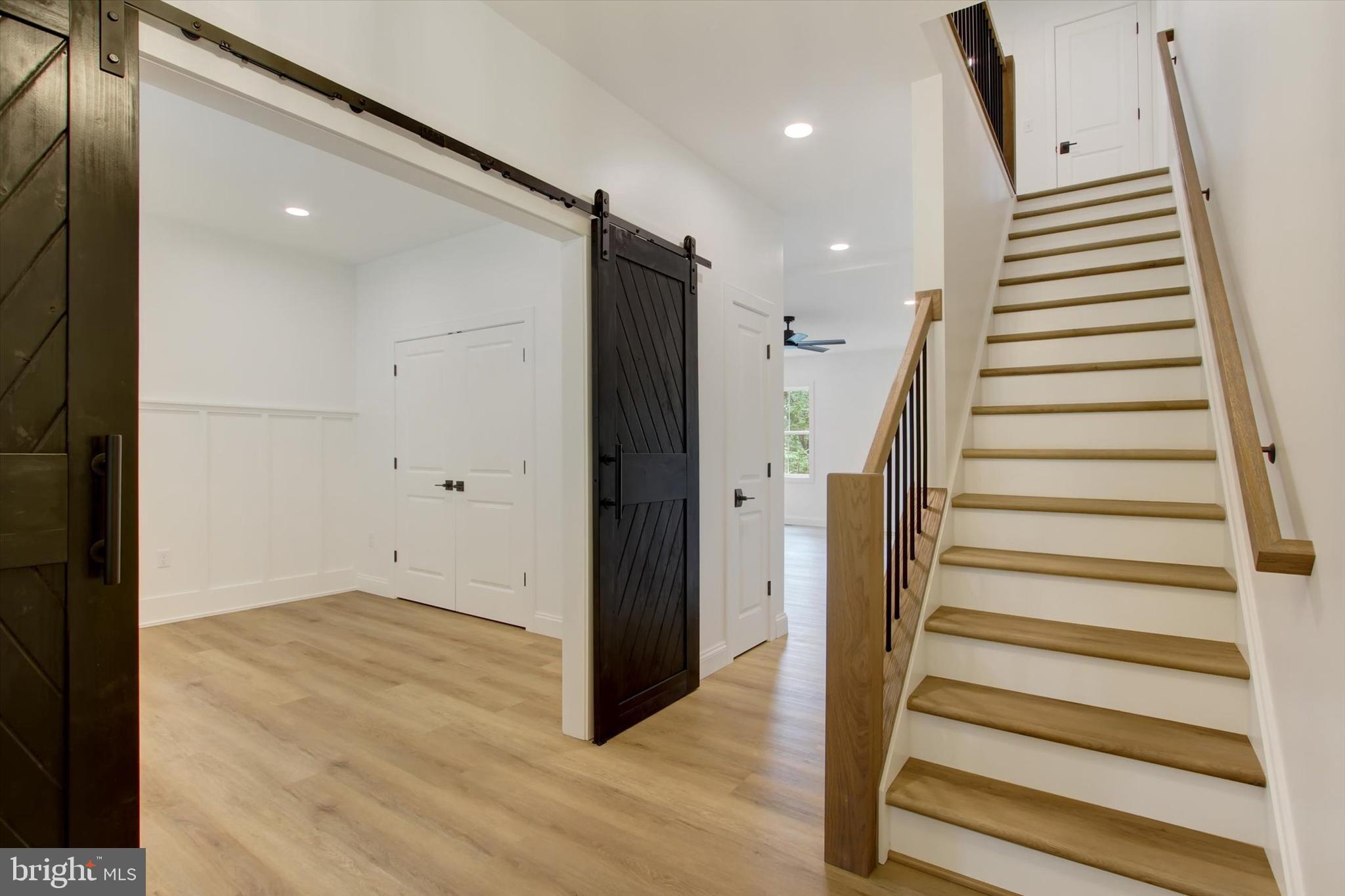 3 Possum Trail Fairfield, PA 17320 - Photo 6 of 41 Foyer & Office