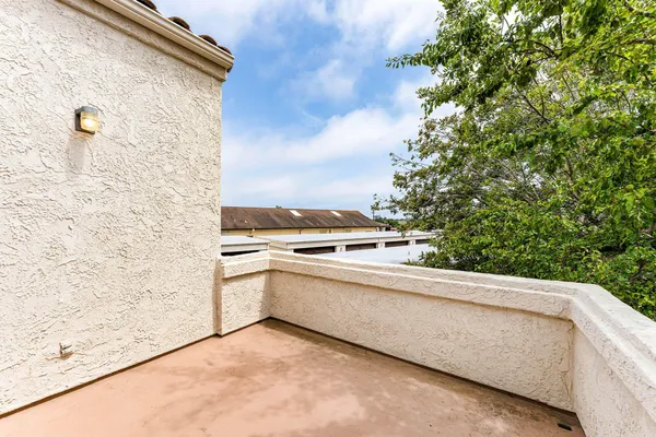$3,995 | 1240 Franciscan Court, Unit 6, Carpinteria, CA 93013
