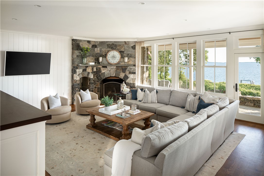 1088 East Shore Road Jamestown, RI 02835 - Photo 20 of 50