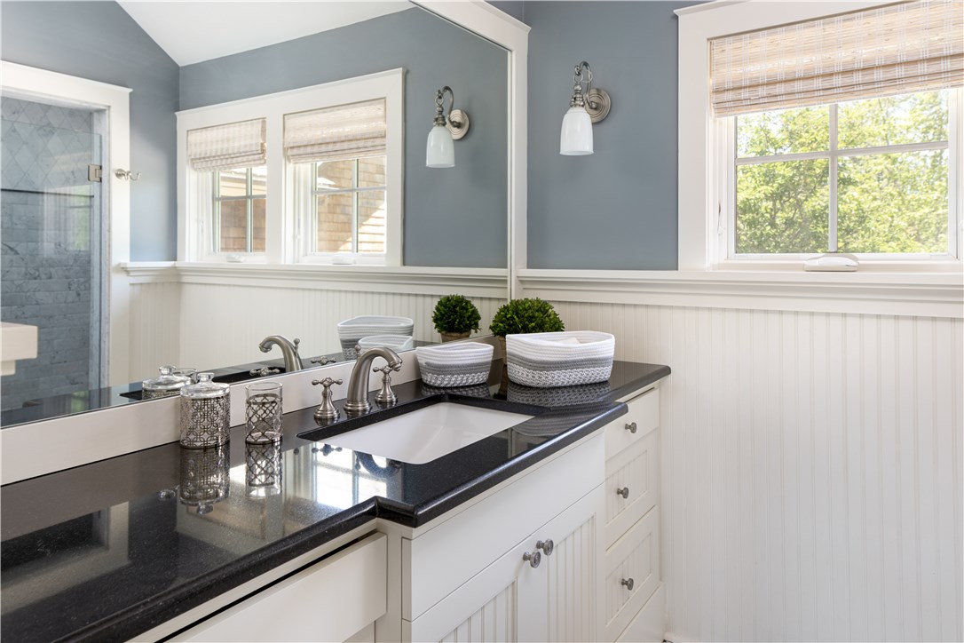 1088 East Shore Road Jamestown, RI 02835 - Photo 32 of 50