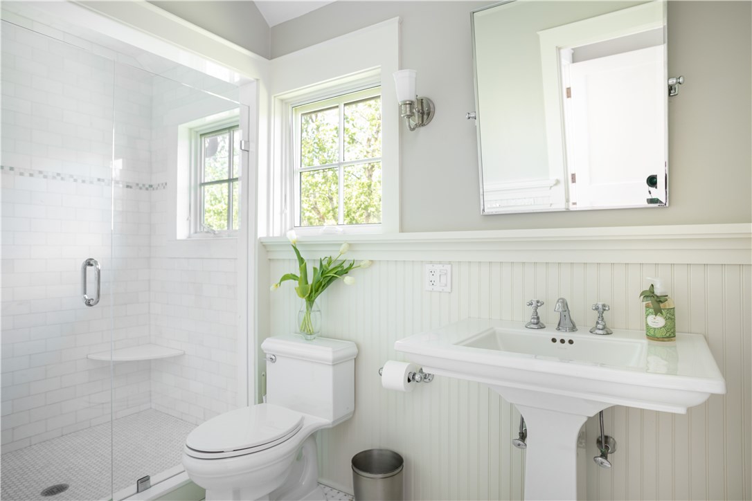 1088 East Shore Road Jamestown, RI 02835 - Photo 34 of 50
