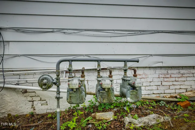 $324,900 | 948 Anderson Street, Bristol, TN 37620