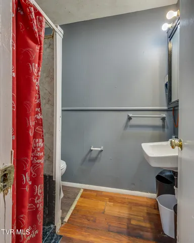 $324,900 | 948 Anderson Street, Bristol, TN 37620