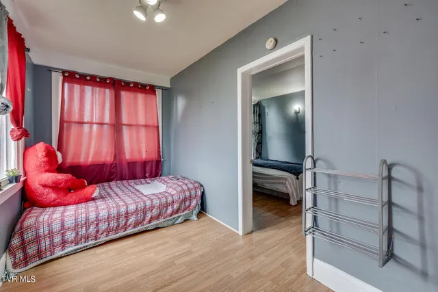 $324,900 | 948 Anderson Street, Bristol, TN 37620