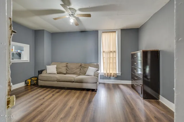 $324,900 | 948 Anderson Street, Bristol, TN 37620