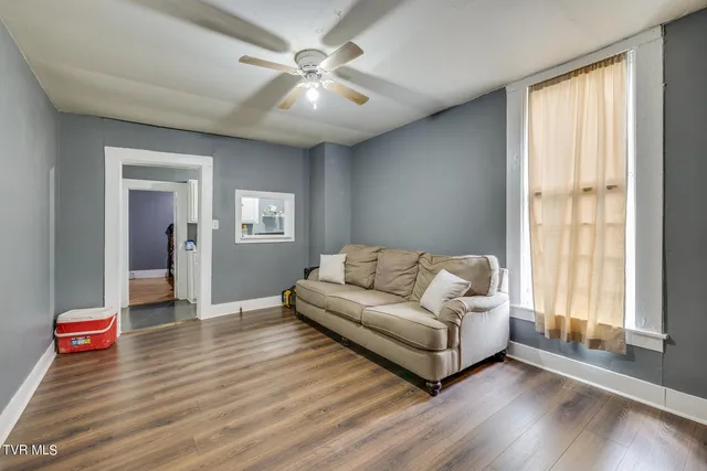 $324,900 | 948 Anderson Street, Bristol, TN 37620