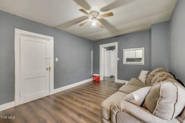 $324,900 | 948 Anderson Street, Bristol, TN 37620