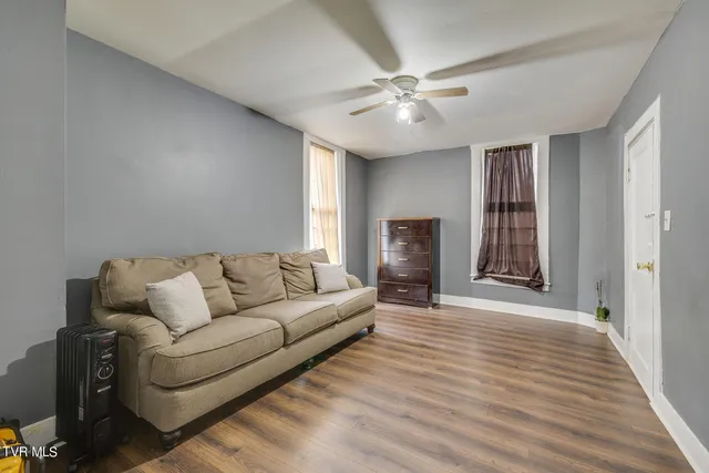 $324,900 | 948 Anderson Street, Bristol, TN 37620