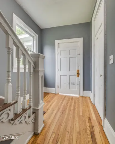 $324,900 | 948 Anderson Street, Bristol, TN 37620